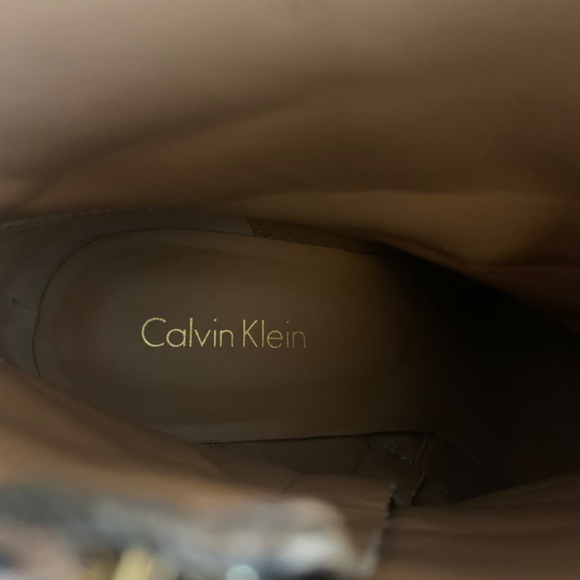 Calvin Klein heeled booties - Picture 3 of 7
